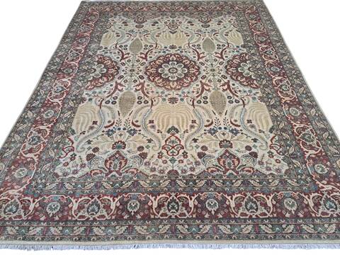 Heriz Cream Hand Knotted 80 X 100 Area Rug 660-156750 Image 0