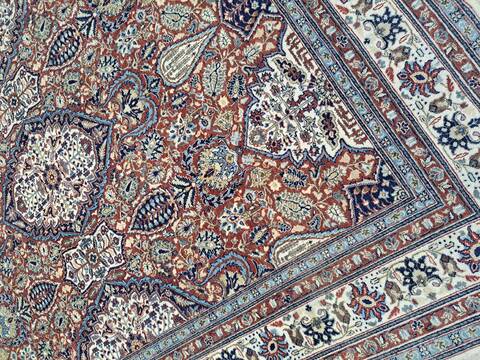 Heriz Red Hand Knotted 80 X 100 Area Rug 660-156761 Image 1