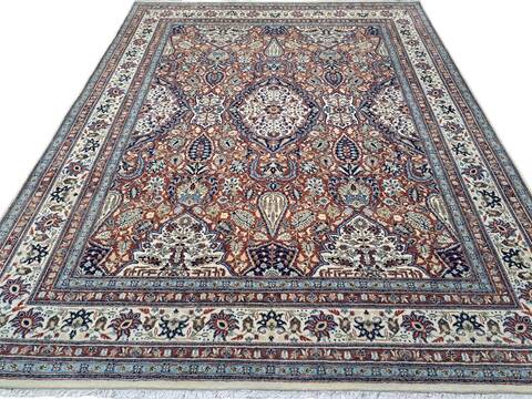 Heriz Red Hand Knotted 80 X 100 Area Rug 660-156761 Image 0