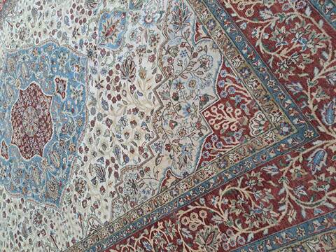 Heriz Beige Hand Knotted 90 X 120 Area Rug 660-156764 Image 1