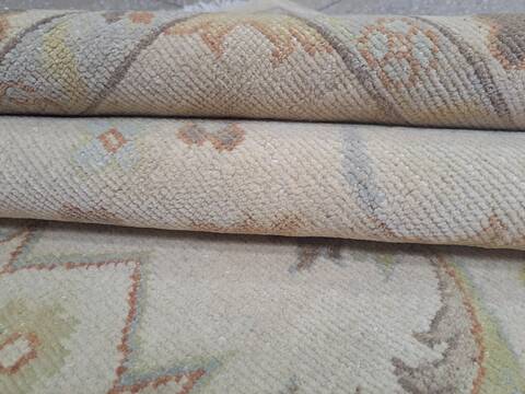 Oushak Beige Hand Knotted 80 X 100  Area Rug 660-156766 Image 1