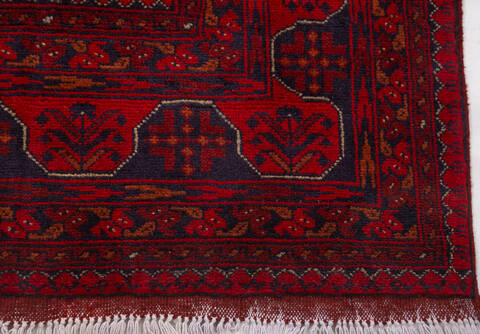 Khan Mohammadi Red Hand Knotted 66 X 100 Area Rug 700-156777 Image 4