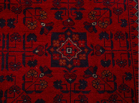 Khan Mohammadi Red Hand Knotted 66 X 100 Area Rug 700-156777 Image 6