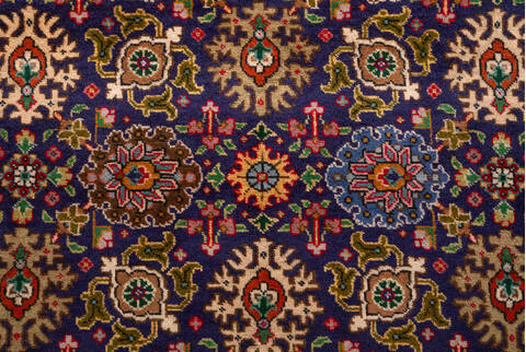 Tabriz Blue Hand Knotted 68 X 96 Area Rug 700-156783 Image 6