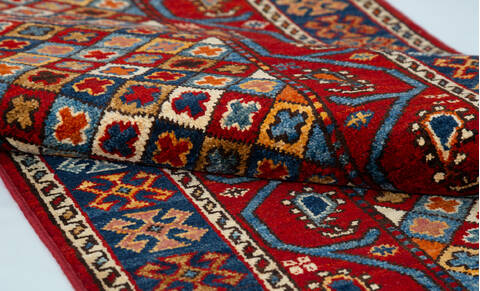 Chobi Red Runner Hand Knotted 26 X 105 Area Rug 700-157123 Image 7
