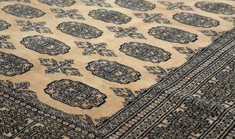 Bokhara Beige Hand Knotted 48 X 67 Area Rug 700-157131 Image 3
