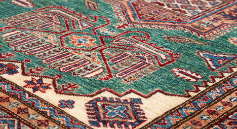 Kazak Green Hand Knotted 40 X 60 Area Rug 700-157714 Image 3
