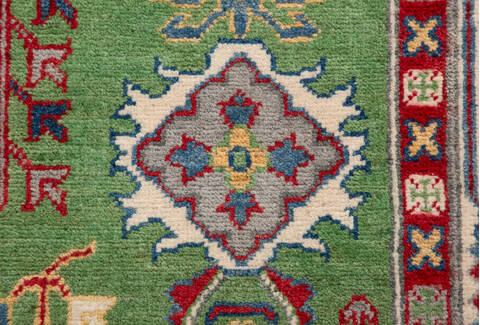 Kazak Green Hand Knotted 410 X 69 Area Rug 700-157723 Image 6