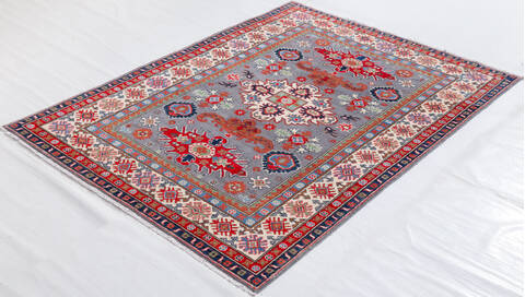 Kazak Grey Hand Knotted 50 X 610 Area Rug 700-157724 Image 2