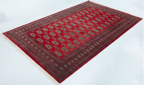 Bokhara Red Hand Knotted 66 X 101 Area Rug 700-157729 Image 2