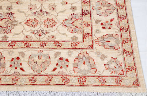 Chobi Beige Hand Knotted 68 X 84  Area Rug 700-157730 Image 4