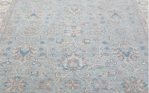 Chobi Light Gray Hand Knotted 62 X 92 Area Rug 700-157731 Image 4
