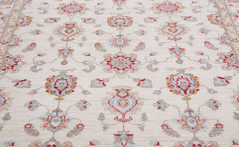 Chobi Beige Hand Knotted 59 X 81  Area Rug 700-157736 Image 5