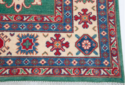 Kazak Green Hand Knotted 66 X 910 Area Rug 700-157743 Image 5