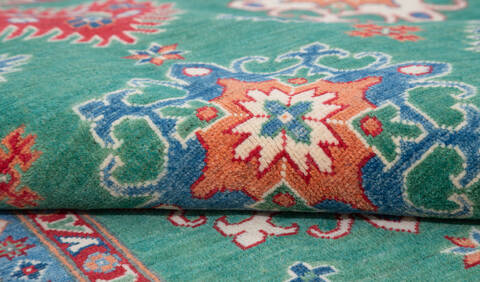 Kazak Green Hand Knotted 66 X 910 Area Rug 700-157743 Image 6