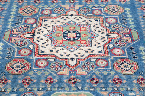 Kazak Blue Hand Knotted 50 X 65 Area Rug 700-157746 Image 5