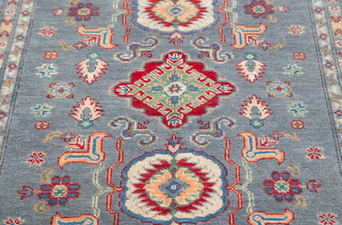 Kazak Grey Hand Knotted 40 X 60 Area Rug 700-157747 Image 5