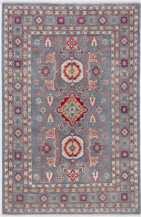 Kazak Grey Hand Knotted 40 X 60 Area Rug 700-157747 Image 0