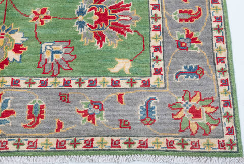 Kazak Green Hand Knotted 40 X 60 Area Rug 700-157748 Image 4
