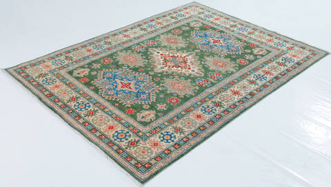 Kazak Green Hand Knotted 59 X 79 Area Rug 700-157761 Image 2