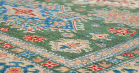 Kazak Green Hand Knotted 59 X 79 Area Rug 700-157761 Image 3