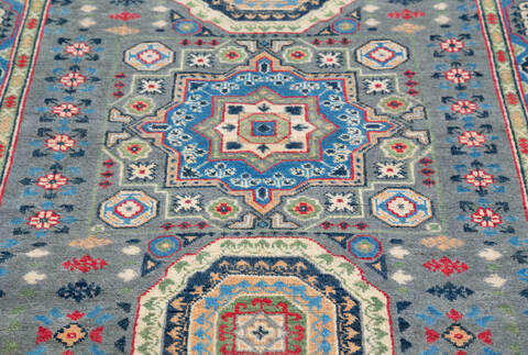 Kazak Grey Hand Knotted 42 X 59  Area Rug 700-157765 Image 5