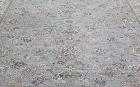 Chobi Light Gray Hand Knotted 80 X 100 Area Rug 700-157775 Image 5