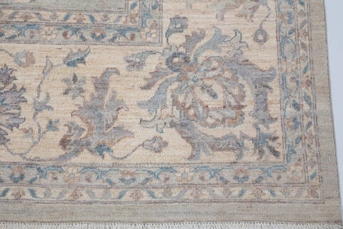 Chobi Light Gray Hand Knotted 90 X 1111 Area Rug 700-157777 Image 4