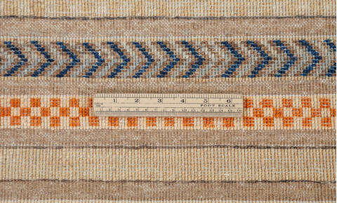 Chobi Beige Hand Knotted 33 X 410  Area Rug 700-157812 Image 8