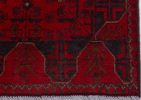 Khan Mohammadi Red Runner Hand Knotted 26 X 62  Area Rug 700-157972 Image 4