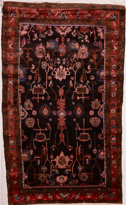 Hamedan Black Hand Knotted 49 X 78 Area Rug 100-16344 Image 0