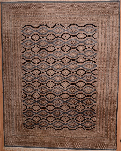 Bakhtiar Beige Hand Knotted 91 X 119 Area Rug 100-16367 Image 0