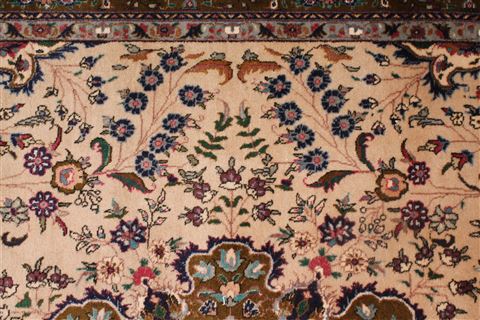 Tabriz Beige Hand Knotted 66 X 91 Area Rug 400-16432 Image 14