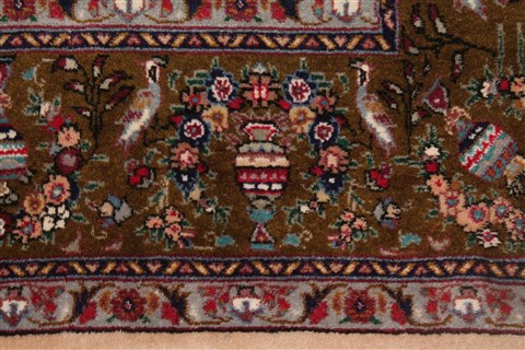 Tabriz Beige Hand Knotted 66 X 91 Area Rug 400-16432 Image 6
