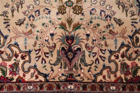 Tabriz Beige Hand Knotted 66 X 91 Area Rug 400-16432 Image 7