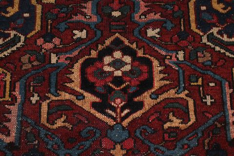 Bakhtiar Red Hand Knotted 86 X 121 Area Rug 400-16503 Image 18