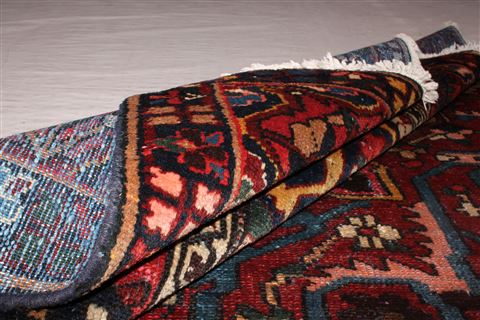 Bakhtiar Red Hand Knotted 86 X 121 Area Rug 400-16503 Image 25
