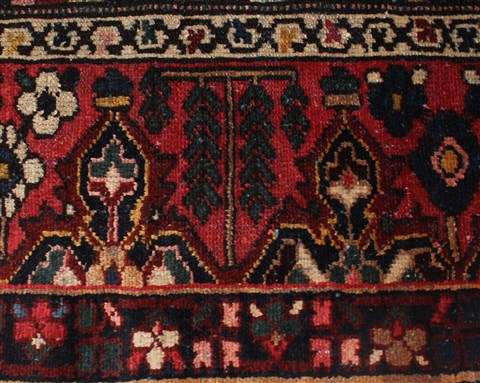 Bakhtiar Red Hand Knotted 86 X 121 Area Rug 400-16503 Image 12