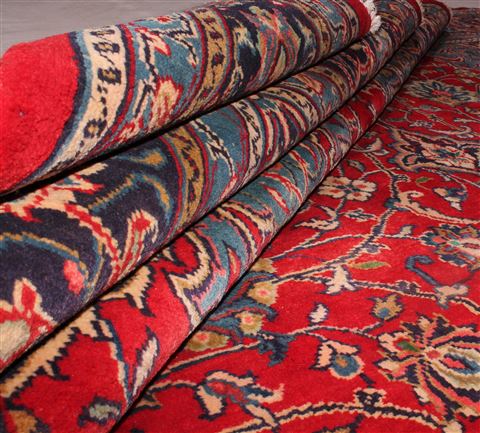 Sarouk Red Hand Knotted 98 X 131 Area Rug 400-16510 Image 13