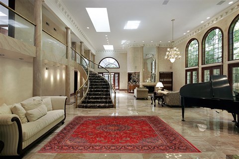 Sarouk Red Hand Knotted 98 X 131 Area Rug 400-16510 Image 3