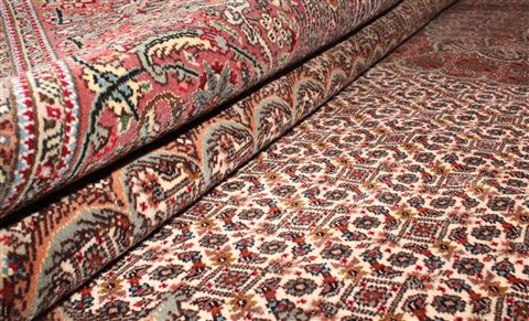 Tabriz White Hand Knotted 83 X 117 Area Rug 400-16568 Image 2