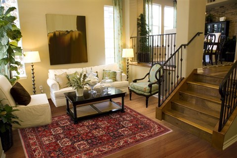 Bakhtiar Red Hand Knotted 68 X 99 Area Rug 400-16573 Image 3
