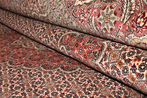 Tabriz Brown Hand Knotted 69 X 105 Area Rug 400-16578 Image 9