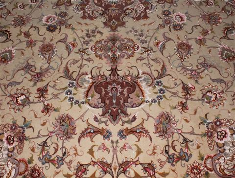 Tabriz Beige Hand Knotted 67 X 100 Area Rug 400-16581 Image 15