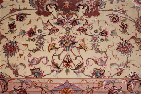 Tabriz Beige Hand Knotted 67 X 100 Area Rug 400-16581 Image 12