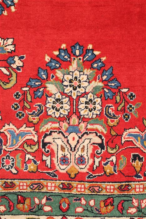 Sarouk Red Hand Knotted 84 X 119 Area Rug 400-16588 Image 6