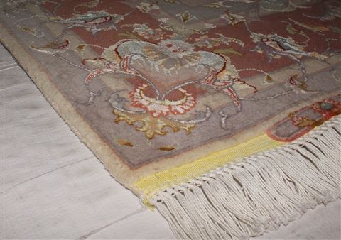 Tabriz Beige Hand Knotted 50 X 70 Area Rug 400-16598 Image 11
