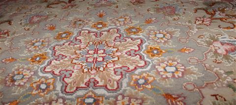 Tabriz Purple Hand Knotted 50 X 70 Area Rug 400-16608 Image 16