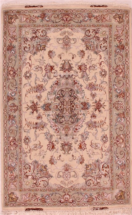 Tabriz White Hand Knotted 30 X 50 Area Rug 400-16614 Image 0