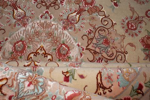 Tabriz White Oval Hand Knotted 65 X 910 Area Rug 400-16625 Image 12